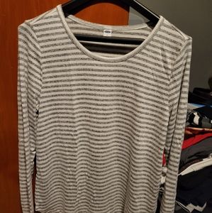 Old Navy grey/cream stripe top L